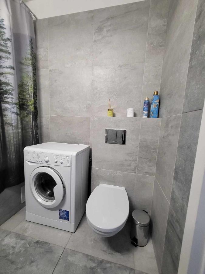 Friendly Apartment Blisko Progresji Varsó Kültér fotó